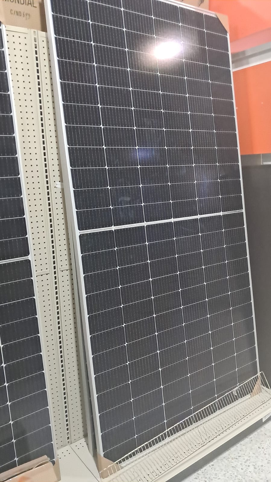 PANEL SOLAR MONOCRISTALINO DE 560 WATTS