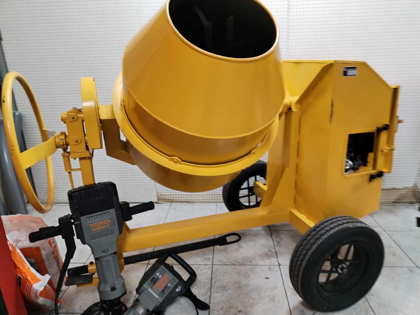 CONCRETERA DE 2 BOLSAS LLANOTECNICA
