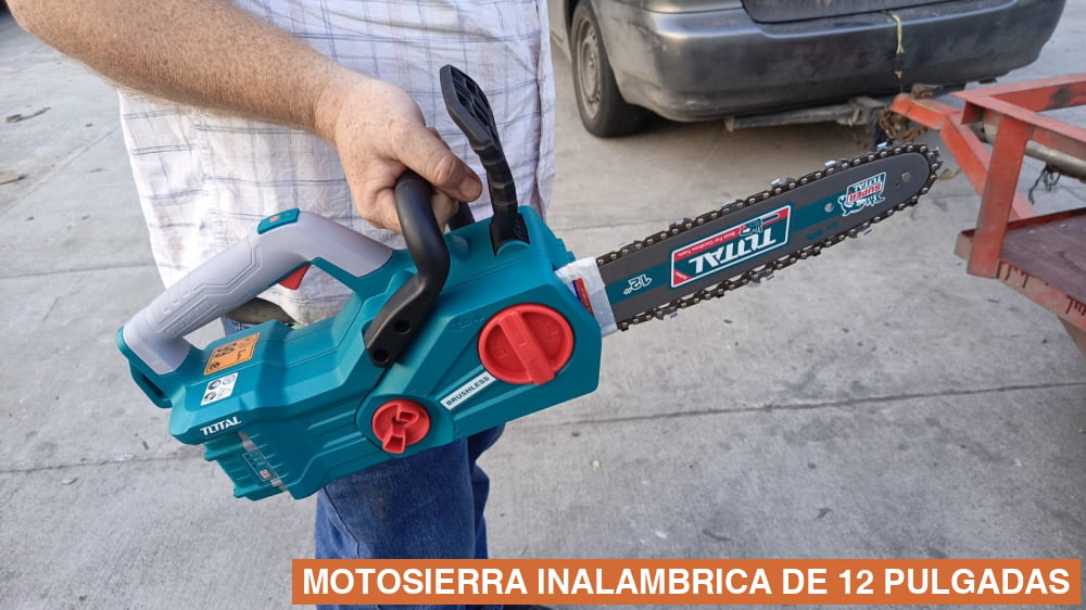 MOTOSIERRA INALAMBRICA DE 12 PULGADAS