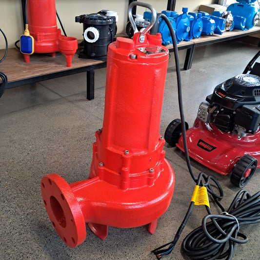 BOMBA SUMERGIBLE TRIFASICA DE AGUAS NEGRAS DE  5 HP