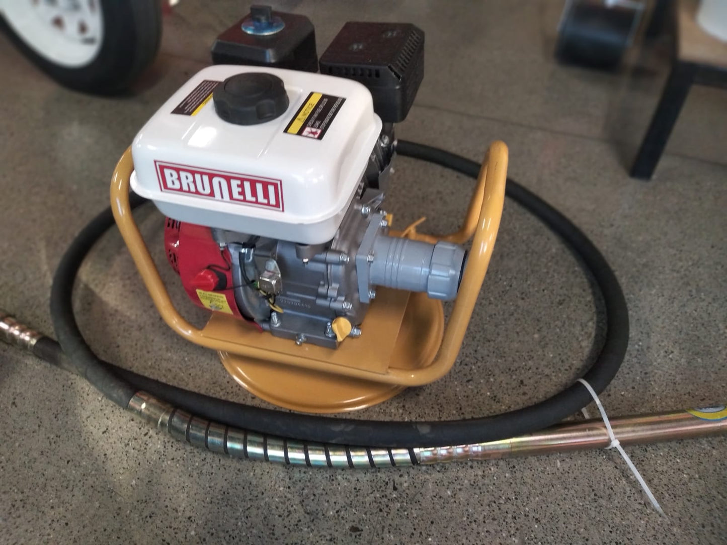 VIBRADOR DE CONCRETO A GASOLINA
