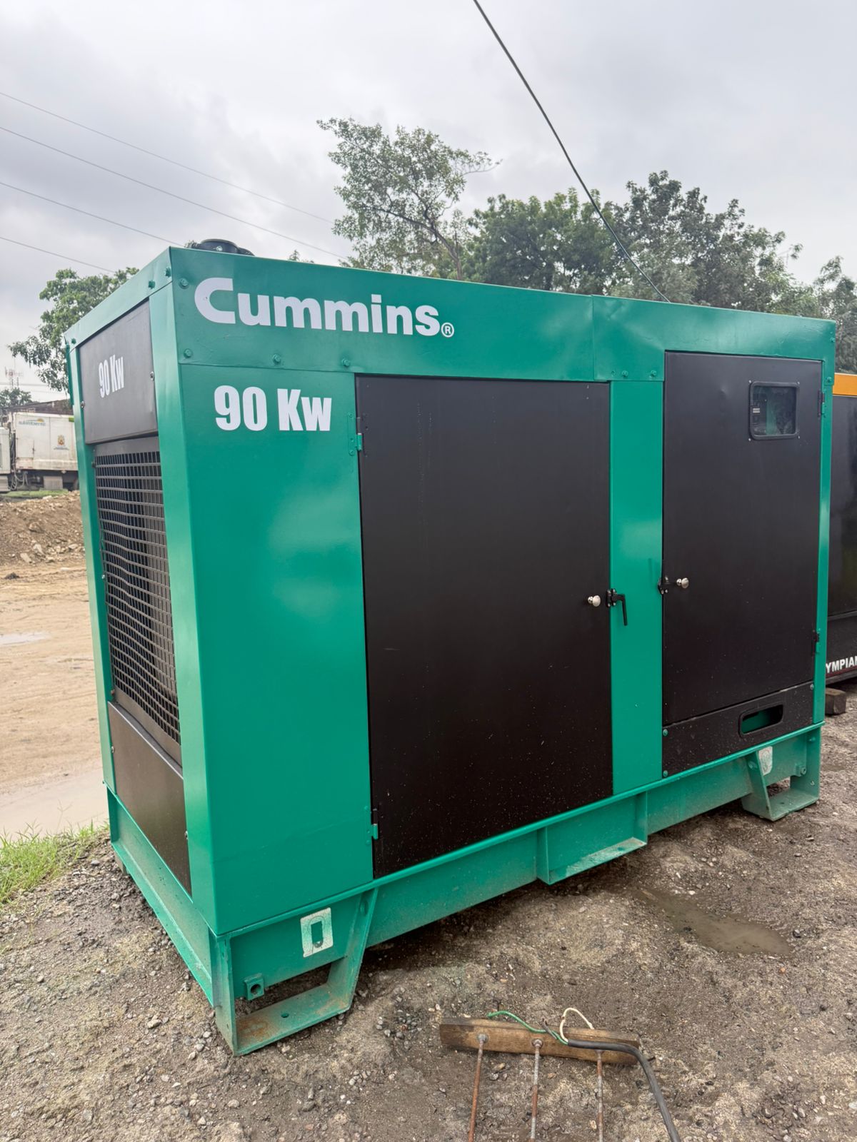 GENERADOR ELECTRICO CUMMIS DE 90 KW