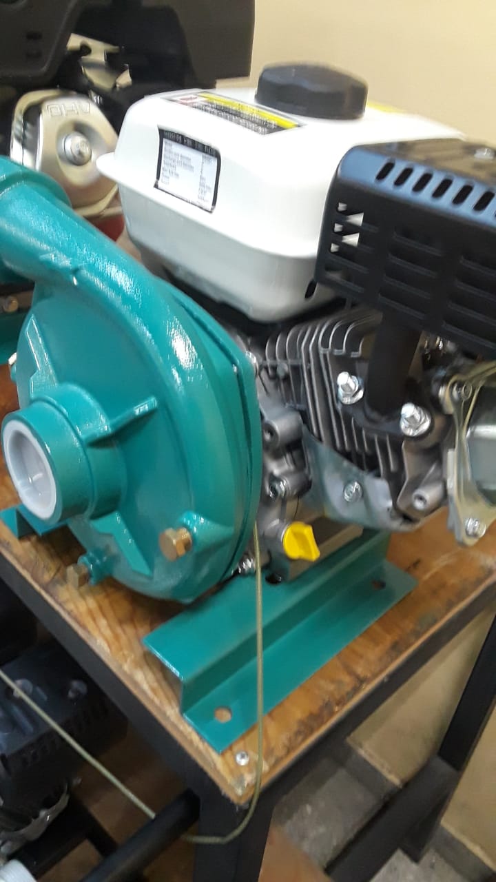 BOMBA DE AGUA DE PRESION 7 HP A GASOLINA 2X2