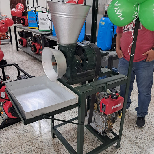 MOLINO MAYA CON MOTOR DIESEL