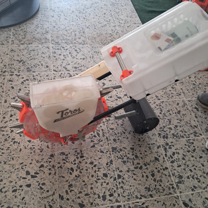 SEMBRADORA MANUAL CON FERTILIZANTE