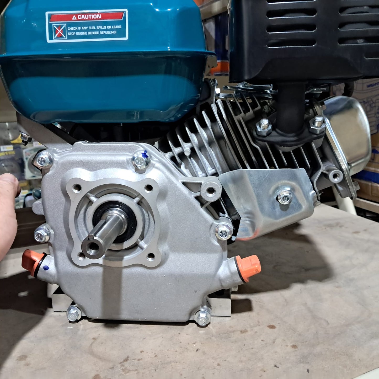 MOTOR A GASOLINA DE 6.5 HP TOTAL