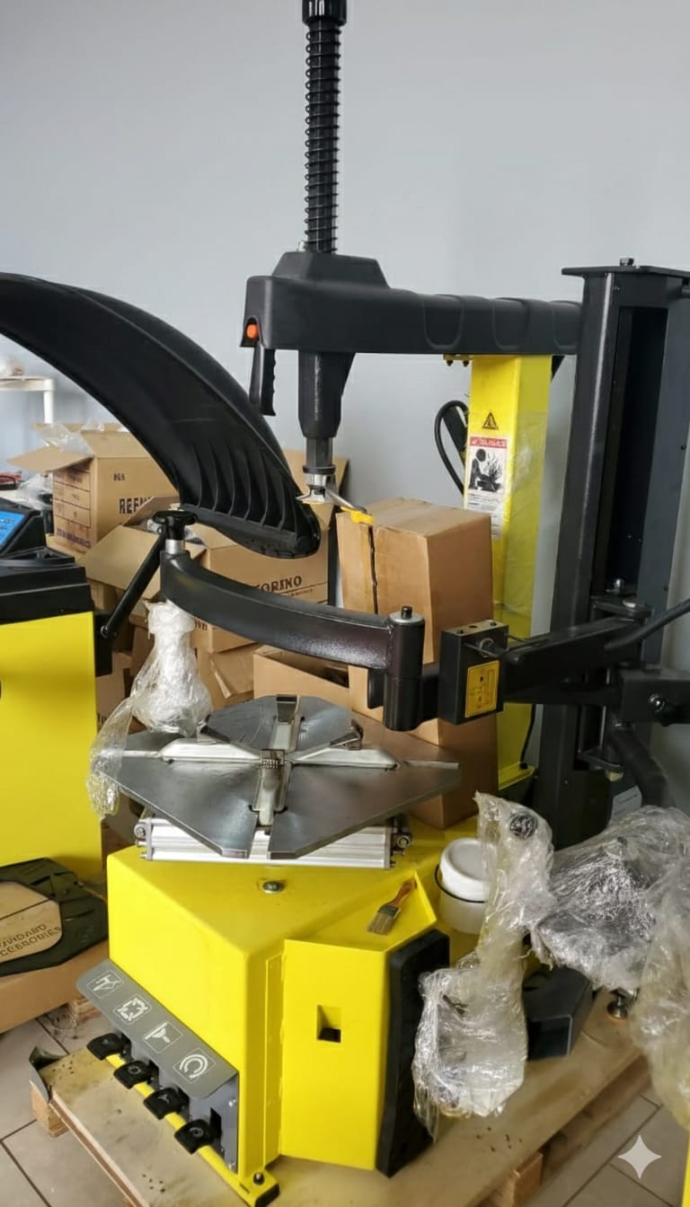DESMONTADORA DE LLANTAS PARA RINES DE 12 A 24