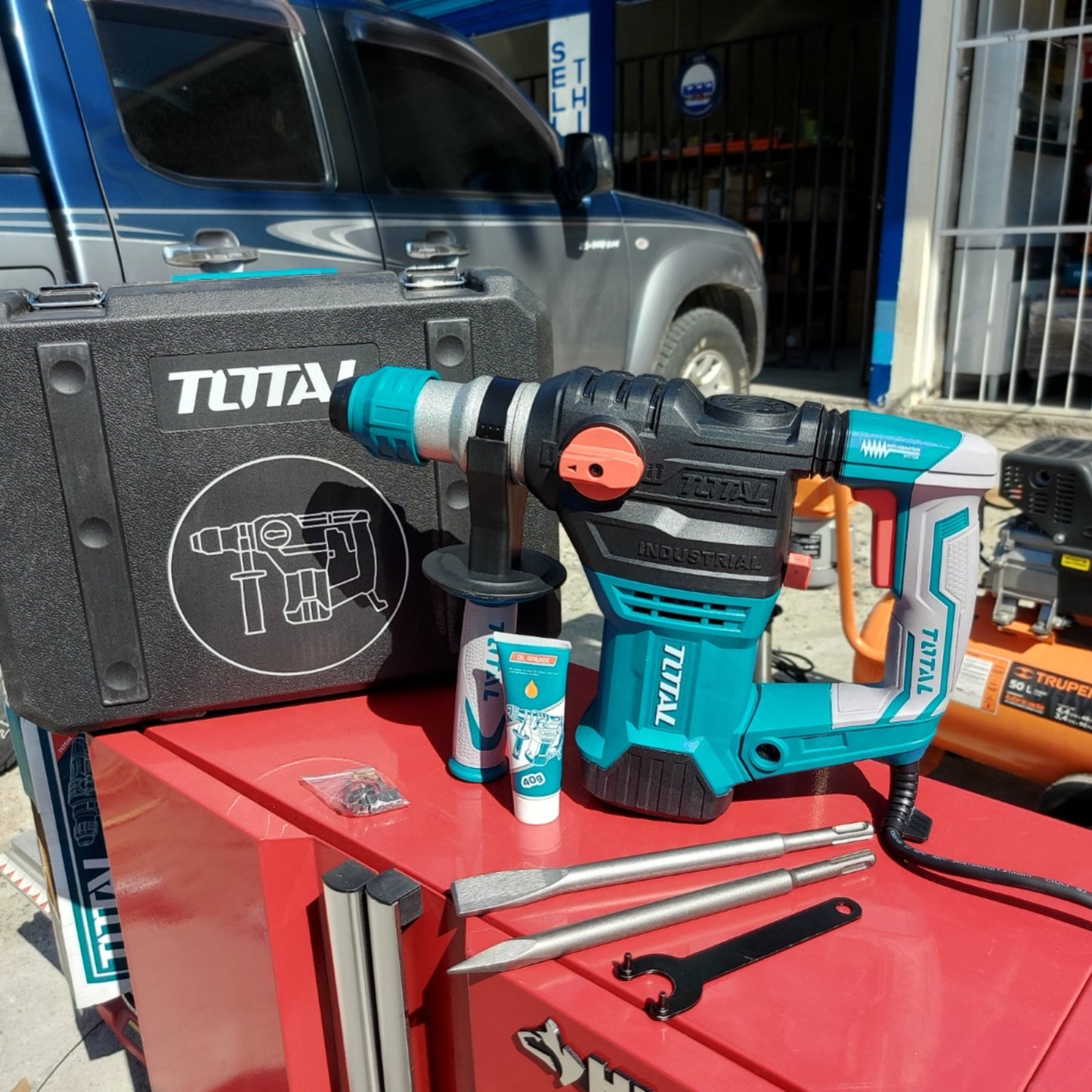 TALADRO DEMOLEDOR TOTAL DE 1500 WATTS