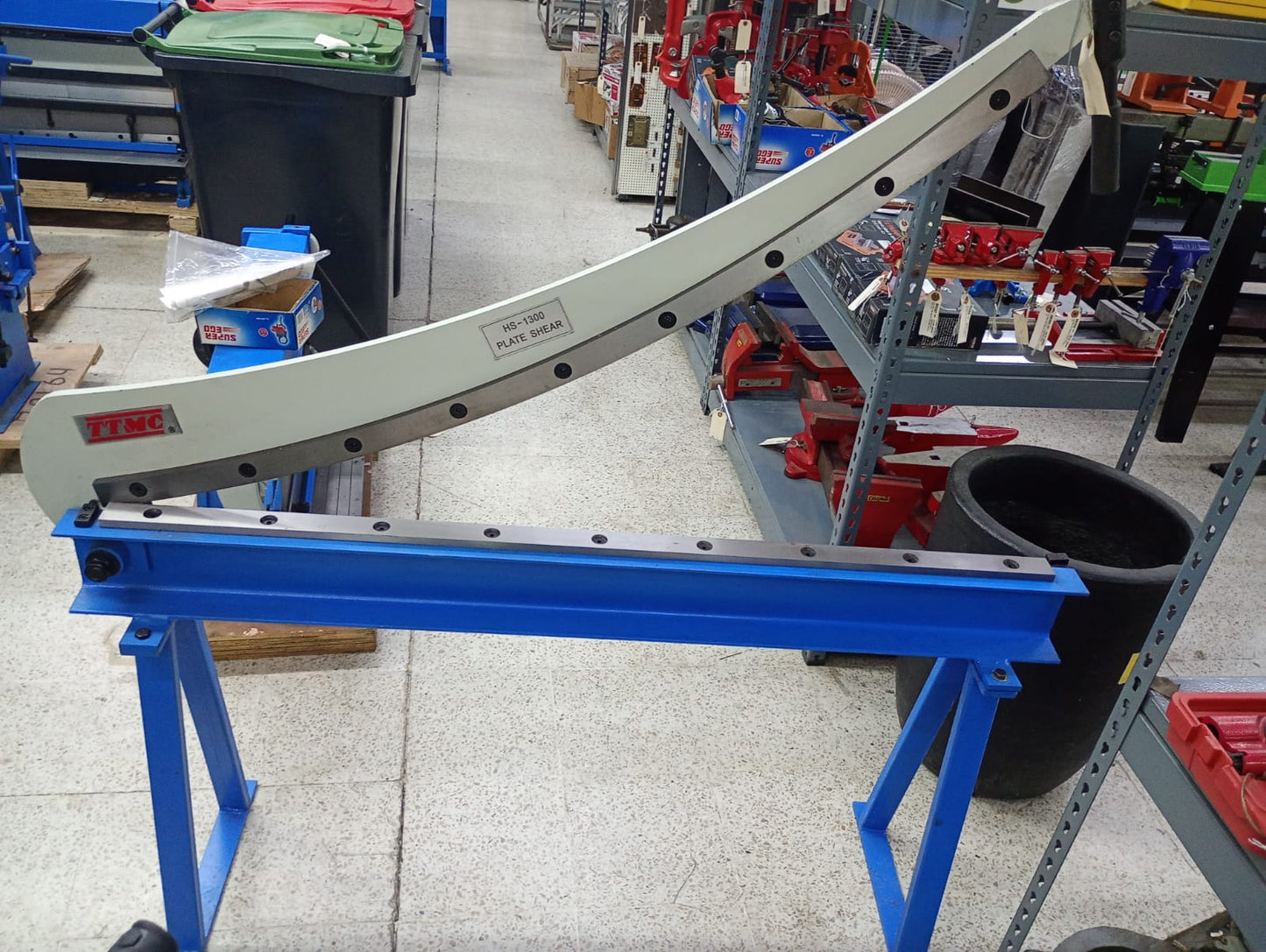 CIZAYA TIPO GUILLOTINA MANUAL PARA LAMINAS DE METAL HS-1300 TTMC