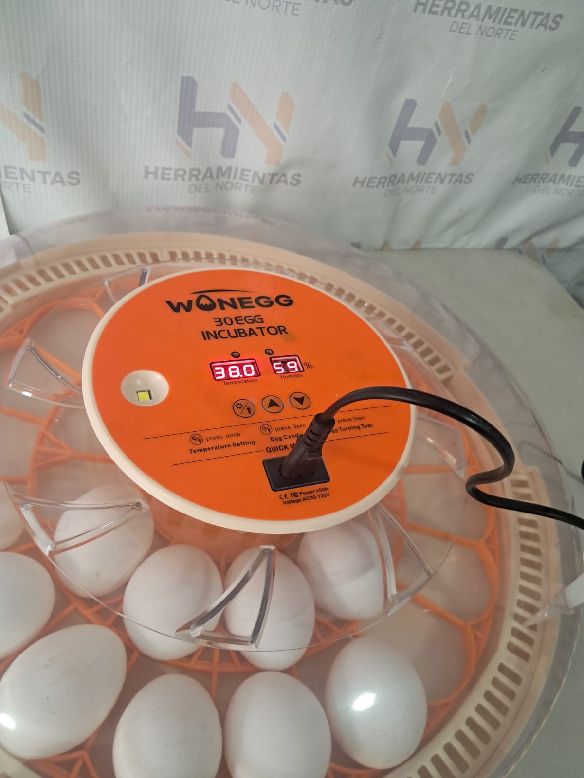 ENCUBADORA DE 30 HUEVOS
