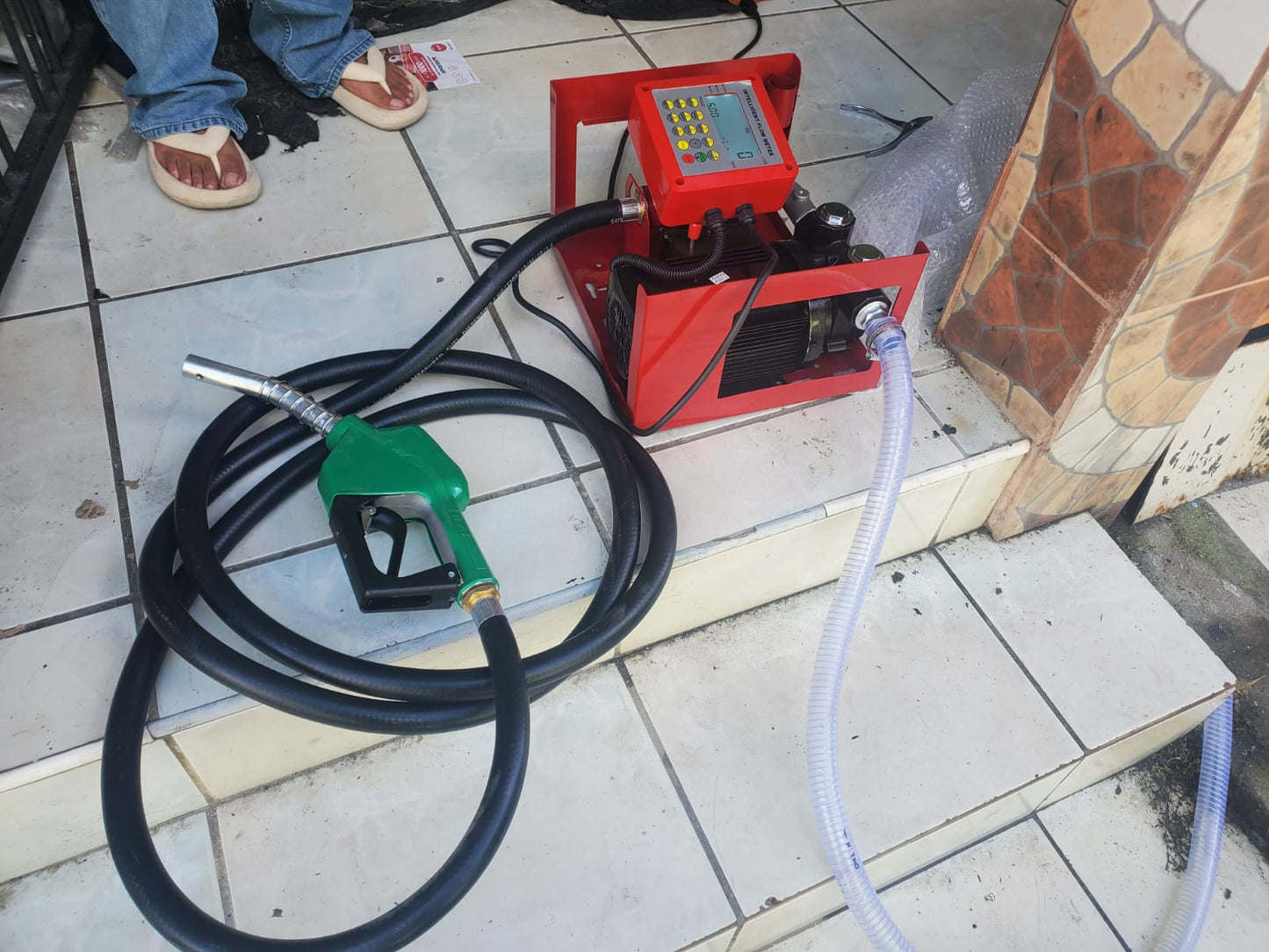 DISPENSADOR DE COMBUSTIBLE DE 110 VOLTIOS