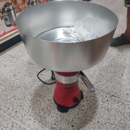 DESCREMADORA DE LECHE DE 100 LITROS X HORA