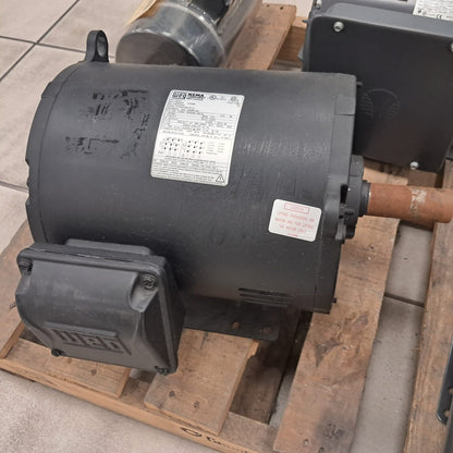 MOTOR TRIFASICO WEG DE 10 HP / 1777 RPM