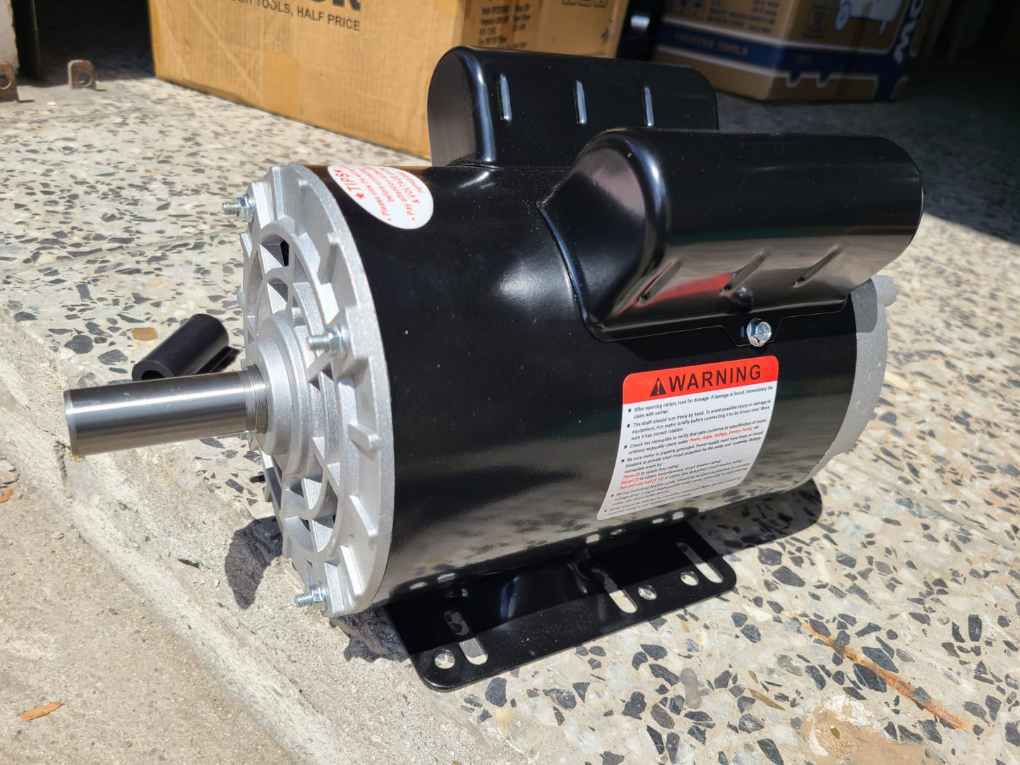 MOTOR DE 5 HP DE 3500 RPM