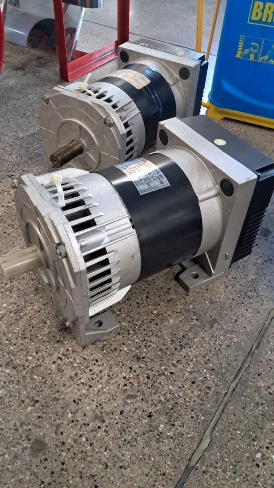 DINAMO DE 3 KW