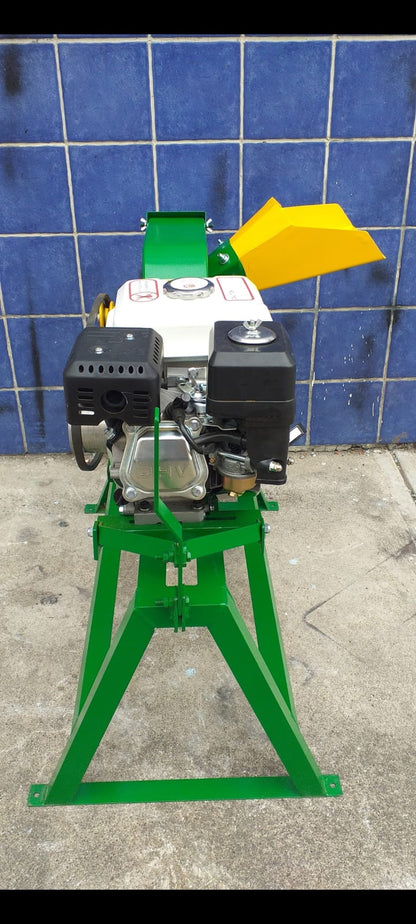PICADORA DE PASTO DE 1 TONELADA