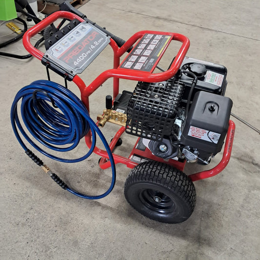 HIDROLAVADORA A GAS DE 4400 LIBRAS DE PRESION PREDATOR