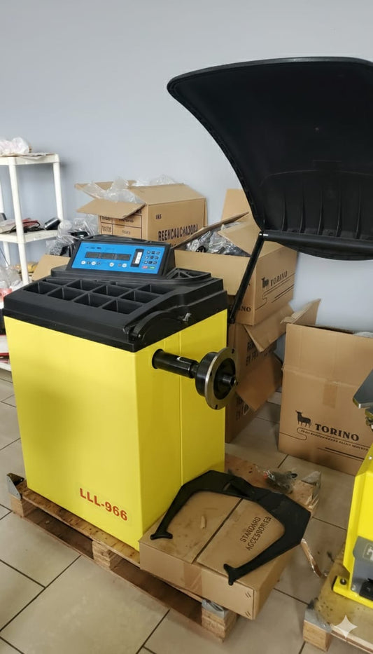 BALANCEADORA DE LLANTAS LLL-966