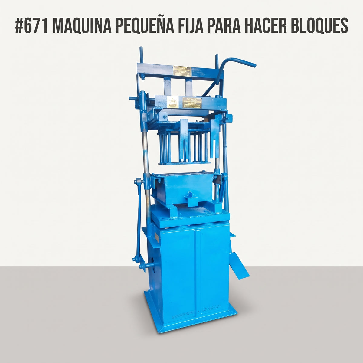 Manual concrete block making machine — Portada Principal - Estudio Blanco | Generated by Modelize