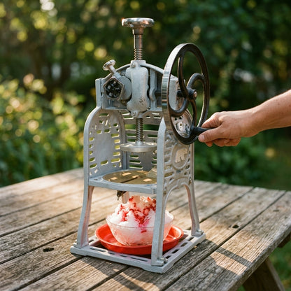 Manual ice shaver machine — Estilo de Vida - Producto en Uso | Generated by Modelize