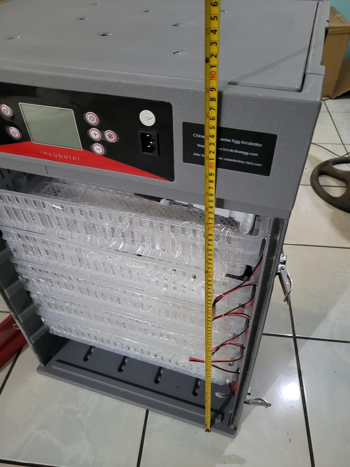 ENCUBADORA DE 400 HUEVOS